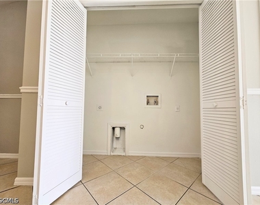230 Hightower Avenue S - Photo Thumbnail 13