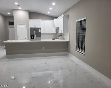 1518 Nelson Road N - Photo Thumbnail 5