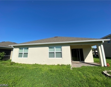 3425 Cancun Court - Photo Thumbnail 27