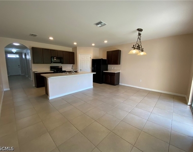 3425 Cancun Court - Photo Thumbnail 20