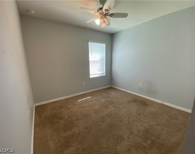 3425 Cancun Court - Photo Thumbnail 14