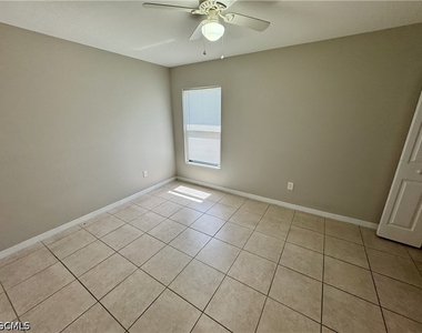 704 Se 6th Terrace - Photo Thumbnail 6