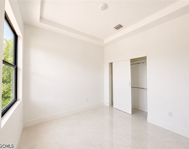 8034 Life Circle - Photo Thumbnail 10