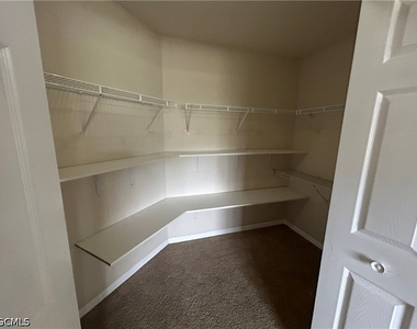 1405 Ne 5th Place - Photo Thumbnail 19