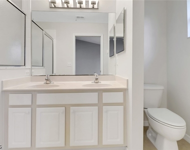 8189 Pacific Beach Drive - Photo Thumbnail 19