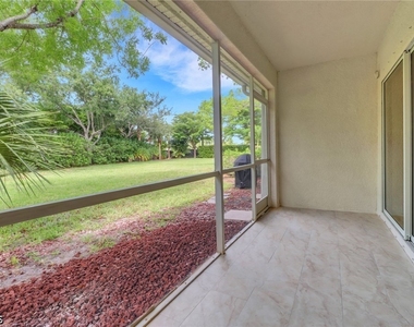 8189 Pacific Beach Drive - Photo Thumbnail 21