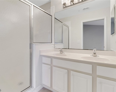 8189 Pacific Beach Drive - Photo Thumbnail 18
