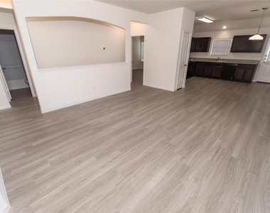 5511 Latta Plantation - Photo Thumbnail 2