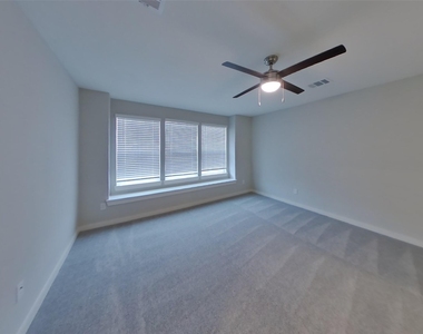 22847 Terrazzo Drive - Photo Thumbnail 4