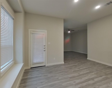22847 Terrazzo Drive - Photo Thumbnail 2