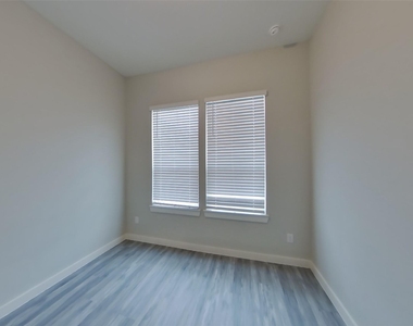 22847 Terrazzo Drive - Photo Thumbnail 9