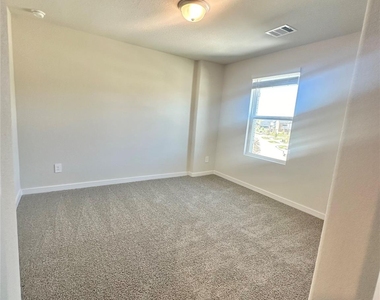9458 Herons Preserve - Photo Thumbnail 5