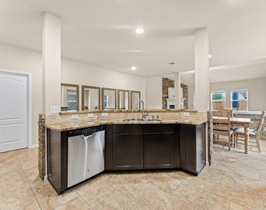 9974 Stone Creek Lane - Photo Thumbnail 12