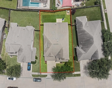 9974 Stone Creek Lane - Photo Thumbnail 41