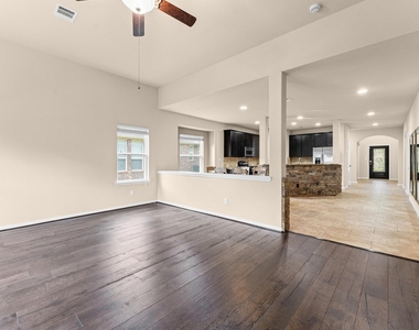 9974 Stone Creek Lane - Photo Thumbnail 21