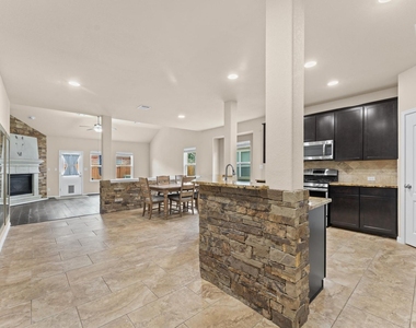 9974 Stone Creek Lane - Photo Thumbnail 10