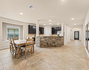9974 Stone Creek Lane - Photo Thumbnail 16