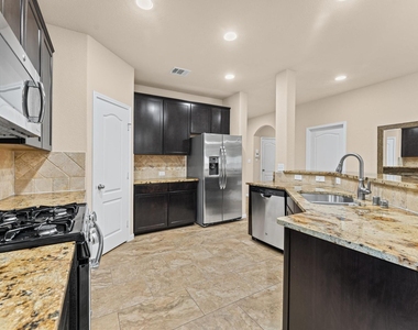 9974 Stone Creek Lane - Photo Thumbnail 13