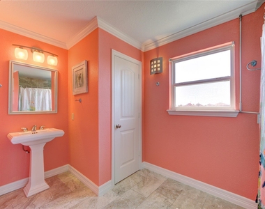 3915 Kiva Road - Photo Thumbnail 13