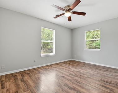 6203 Gaston Street - Photo Thumbnail 20