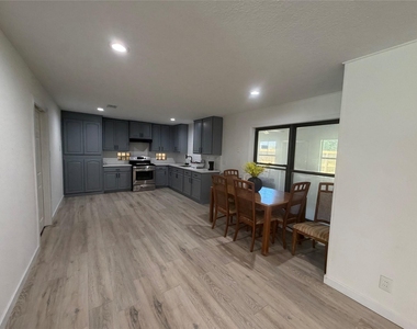 143 Hollyvale Drive - Photo Thumbnail 16