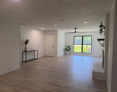 143 Hollyvale Drive - Photo Thumbnail 32