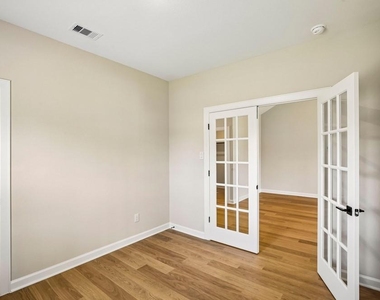 3085 Sorrento Hill Drive - Photo Thumbnail 10