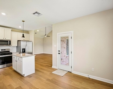 3085 Sorrento Hill Drive - Photo Thumbnail 6