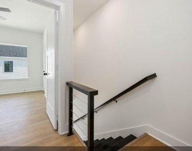 4501 Newberry Street - Photo Thumbnail 10