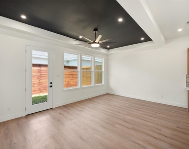 307 Quitman - Photo Thumbnail 9