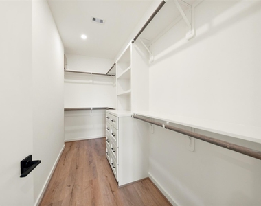 307 Quitman - Photo Thumbnail 21