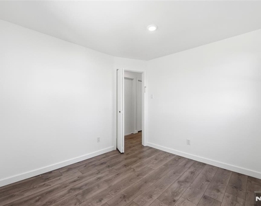 73 Macarthur - Photo Thumbnail 5