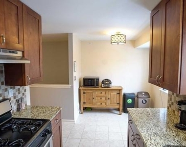 1806 Faulkner - Photo Thumbnail 4