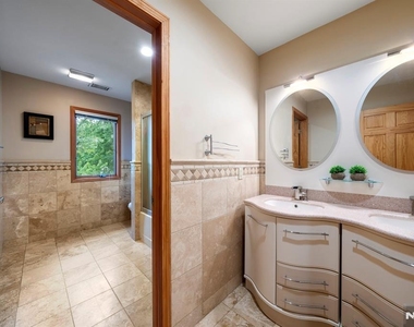 325 Cooper - Photo Thumbnail 23