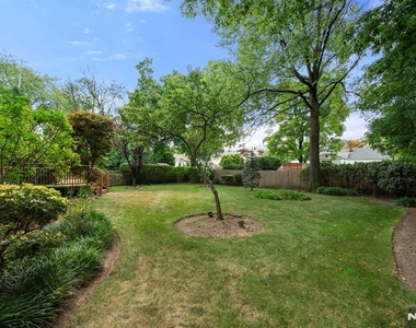 325 Cooper - Photo Thumbnail 29