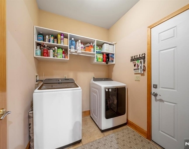 325 Cooper - Photo Thumbnail 14