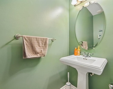 234 Terrace Lake - Photo Thumbnail 12