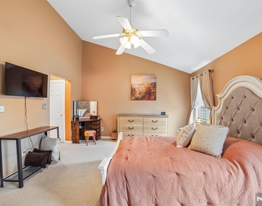234 Terrace Lake - Photo Thumbnail 14