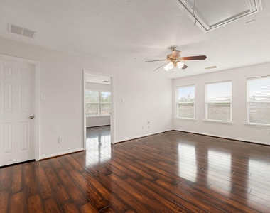 21426 Venture Park Drive - Photo Thumbnail 28