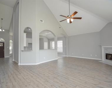 23751 River Place Drive - Photo Thumbnail 8