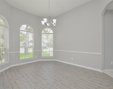 23751 River Place Drive - Photo Thumbnail 3