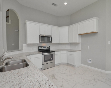 23751 River Place Drive - Photo Thumbnail 14