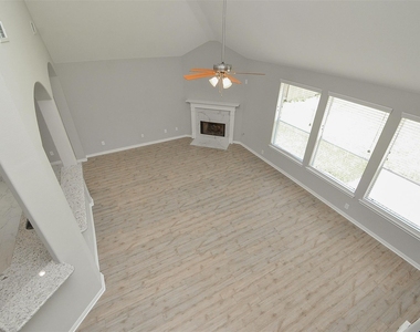 23751 River Place Drive - Photo Thumbnail 16