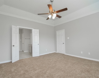 23751 River Place Drive - Photo Thumbnail 11