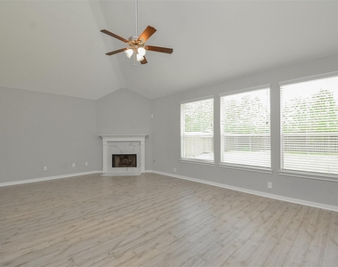 23751 River Place Drive - Photo Thumbnail 5