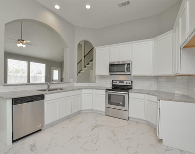 23751 River Place Drive - Photo Thumbnail 13