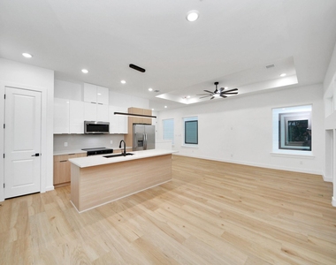 7117 Eastwood St - Photo Thumbnail 10