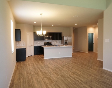 20911 Iris Bloom Street - Photo Thumbnail 12