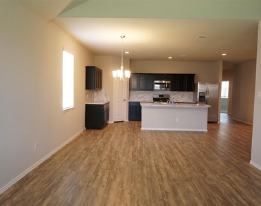 20911 Iris Bloom Street - Photo Thumbnail 11