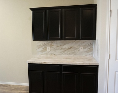 20911 Iris Bloom Street - Photo Thumbnail 7